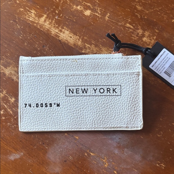 Starbucks Reserve New York City Apple Card Case Wallet - Picture 2 of 4